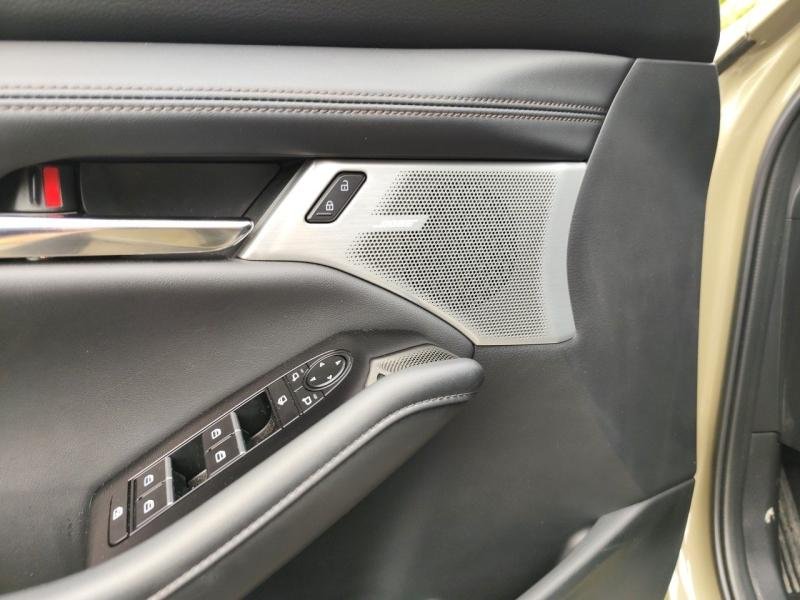 mazda - Visuel 12